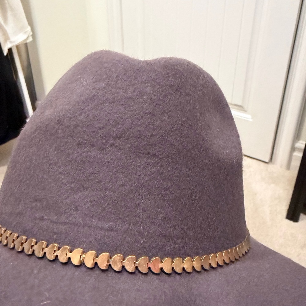 Victoria's Secret Black and Brown Hat Duo - Picture 7 of 9